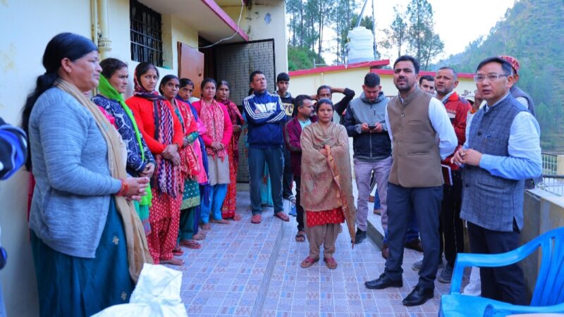 प्रशासन को इनके साथ क्यों मनानी पड़ी दीवाली,जानने के लिए पढ़े पूरी खबर।