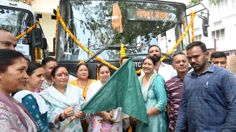 कोटद्वार से ऋषिकेश एम्स के लिए  बस सेवा का शुभारंभ।